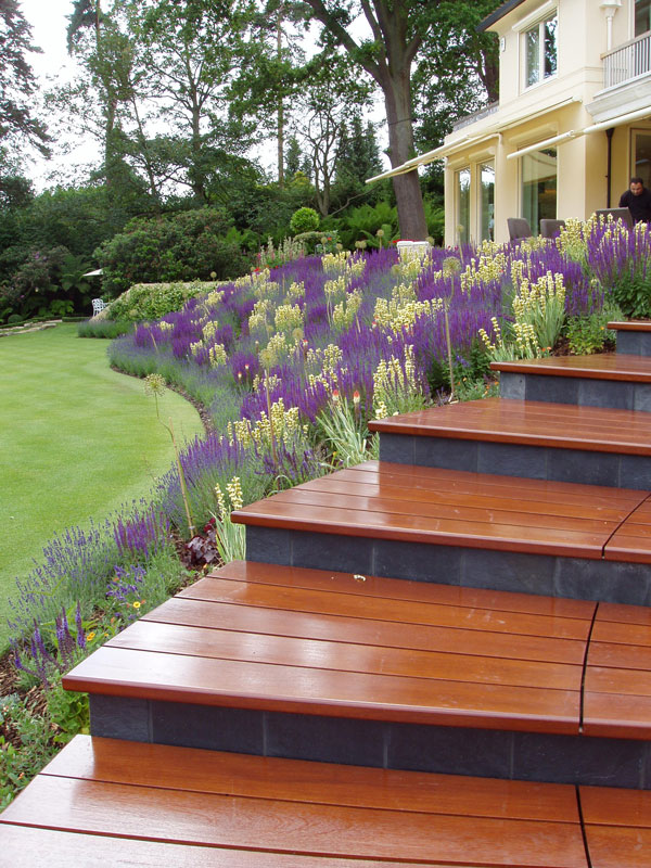 Private Garden, Surrey, image 5